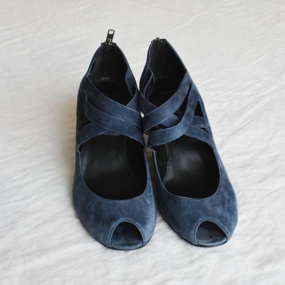 J Crew navy suede heels - Picture 3 of 9